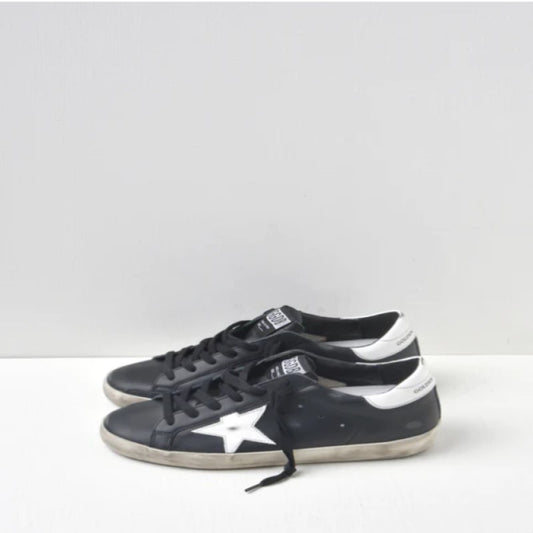 SIZE 8 SUPERSTAR LEATHER SNEAKERS